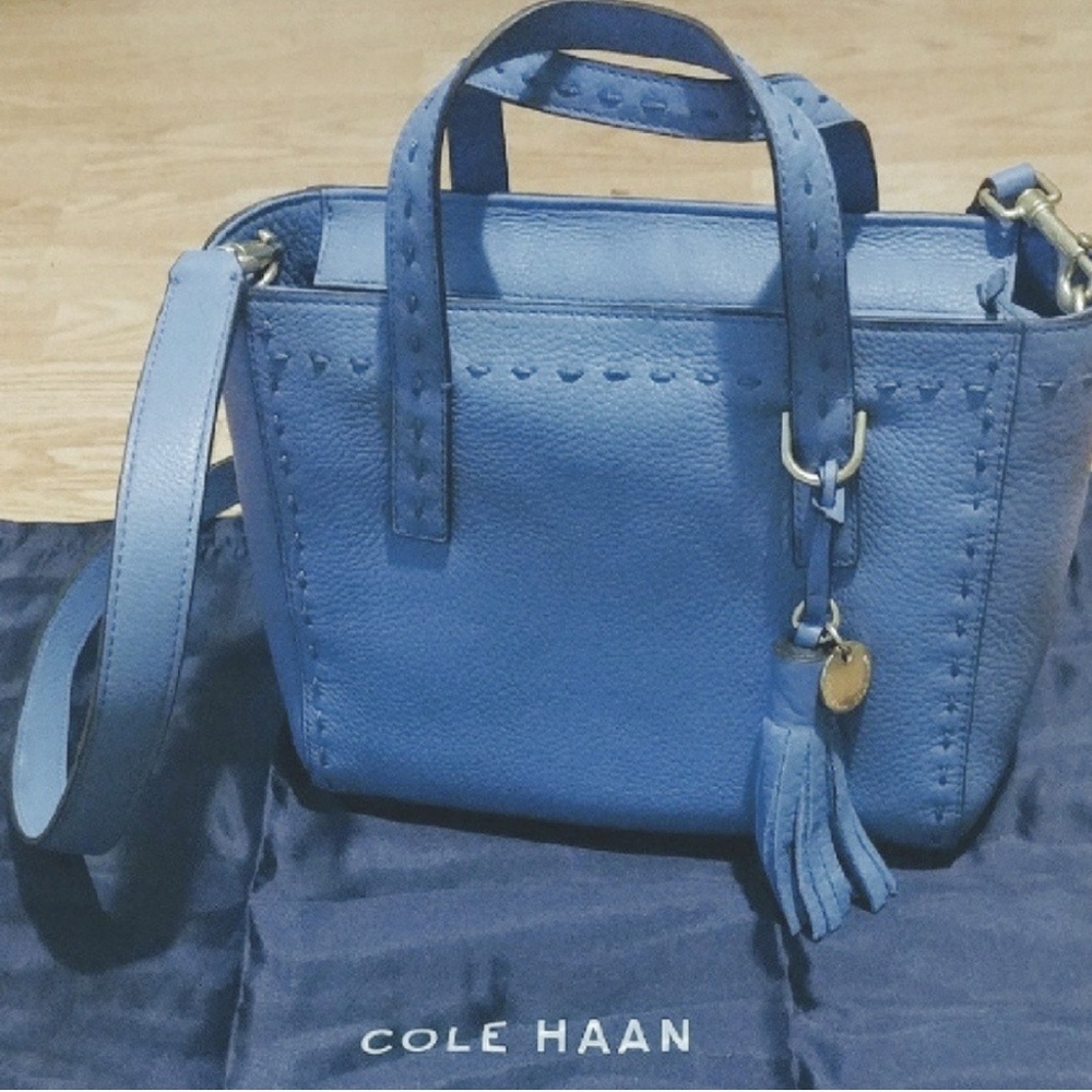 Cole Haan Leather Satchel 💙 Perfect for spring